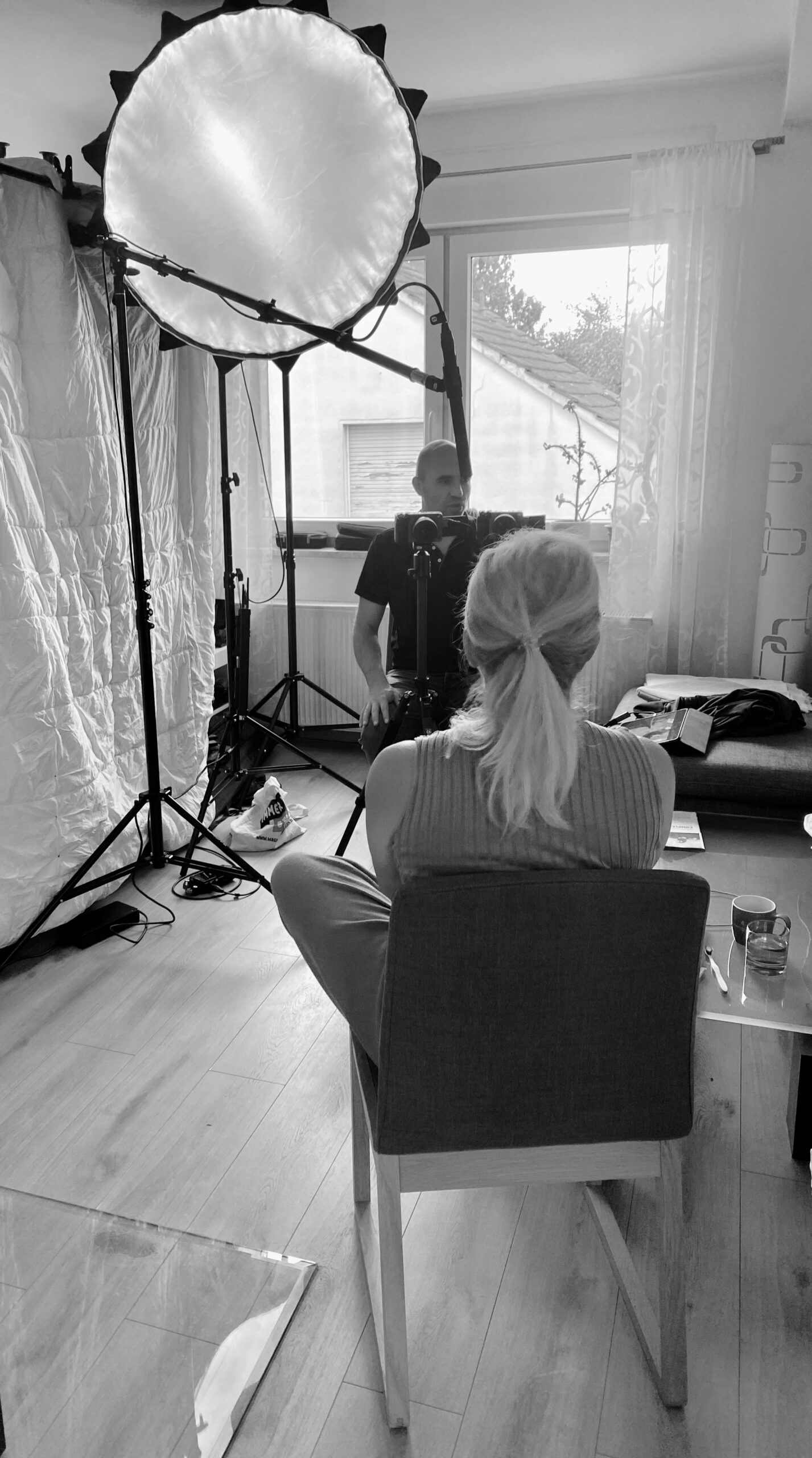 Vertrauen entsteht nicht im Rampenlicht – sondern davor